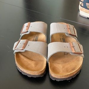 birkenstocks, color stone